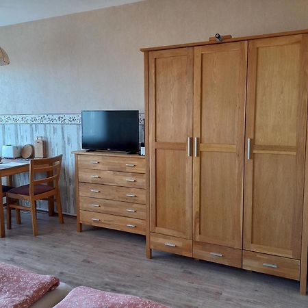 Ferienwohnung Conny Am Suedstrand Familie Bach Burgtiefe auf Fehmarn エクステリア 写真